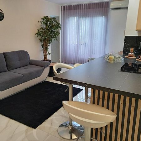 Appartement F2 Bastia  Bagian luar foto